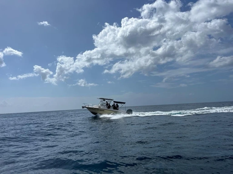 Yacht charter Le Gosier cheap 2100 WA