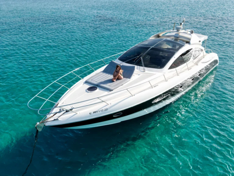 Luxury Yacht rental with or without captain Gobbi Mahón