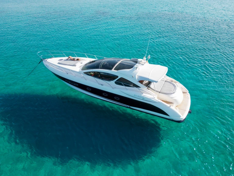 Luxury Yacht for rent Mahón at the best price