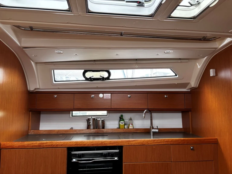 Sailboat for rent Lidingö at the best price