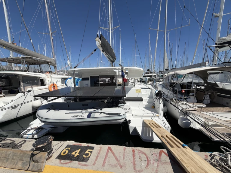 Catamaran for rent Alimos at the best price