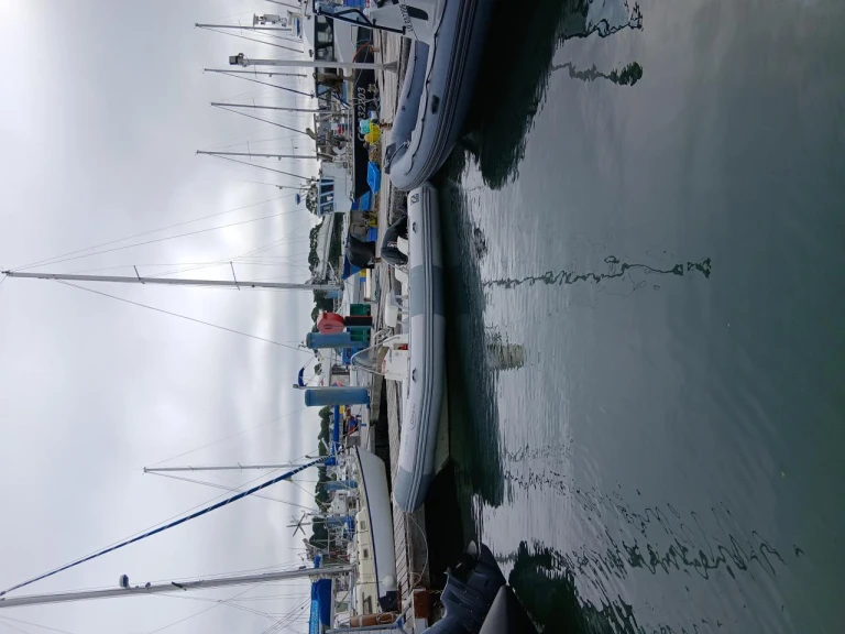 RIB rental in Port-Louis - Zodiac Pro Open 550