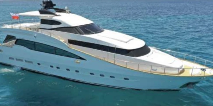 Luxury Yacht rental with or without captain Overmarine S.p.a Roses