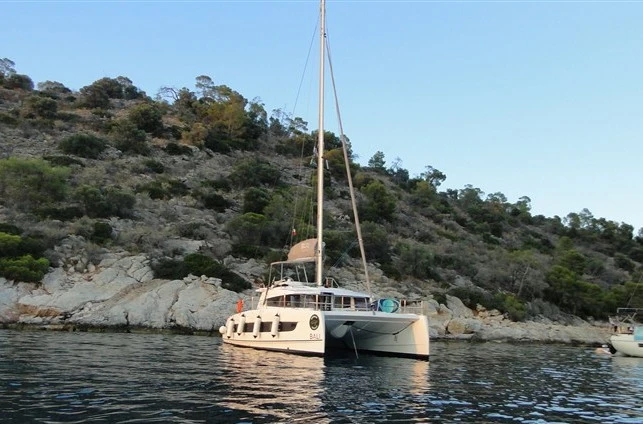 Catamaran rental in Alimos - Bali Bali 4.2