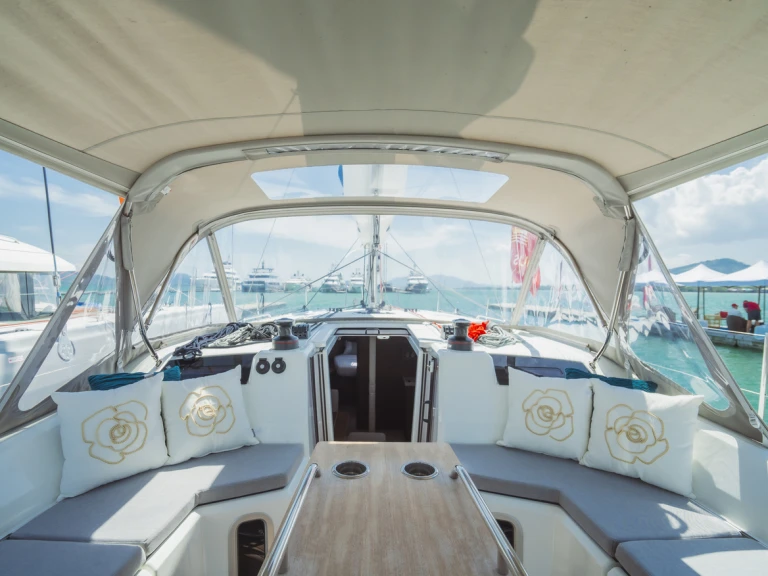 Bareboat Rental Sailboat Bénéteau with a boat licence