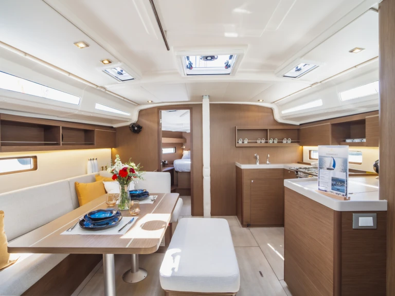 Sailboat for rent Ao Po at the best price