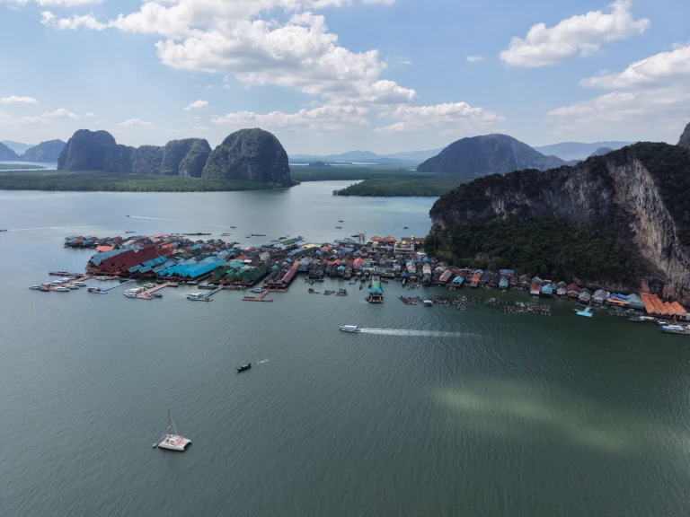 Leopard Catamarans / Robertson & Caine Leopard 39 charter bareboat or captained in  Mai Khao