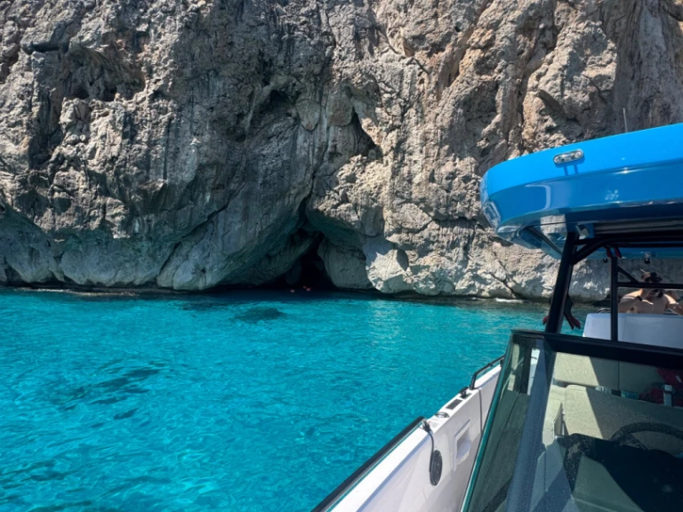 Boat rental Axopar Axopar 37 Sun-Top in Can Picafort on Samboat