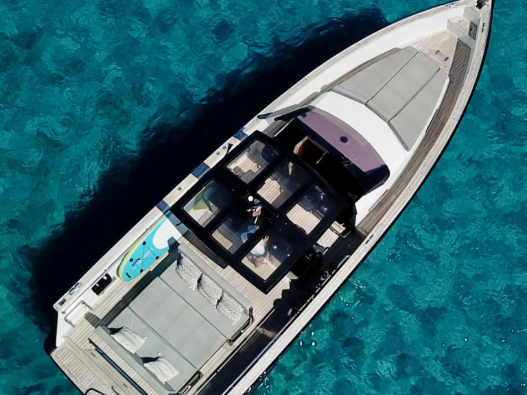 Yacht charter Port Grimaud cheap Fjord 40 Open