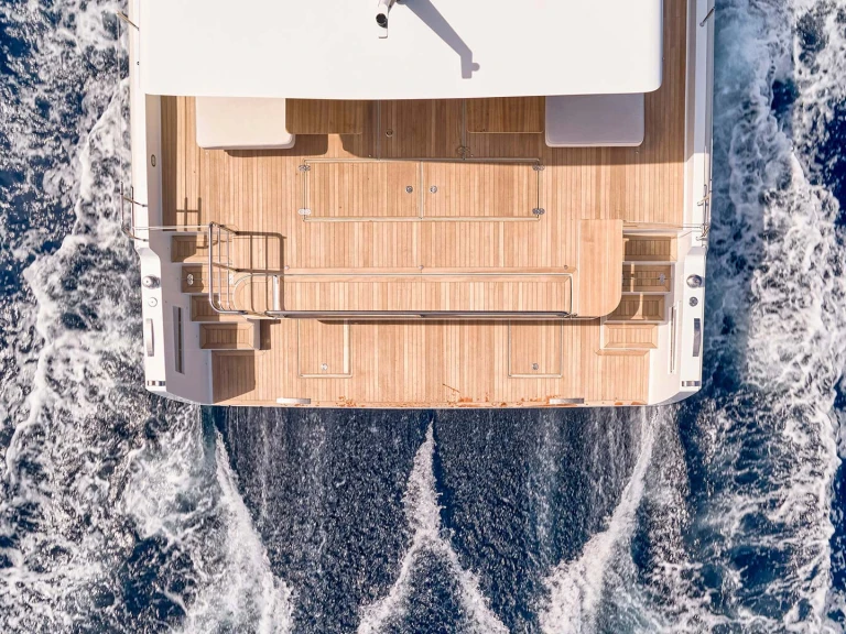 Luxury Yacht rental with or without captain  Órmos Bay