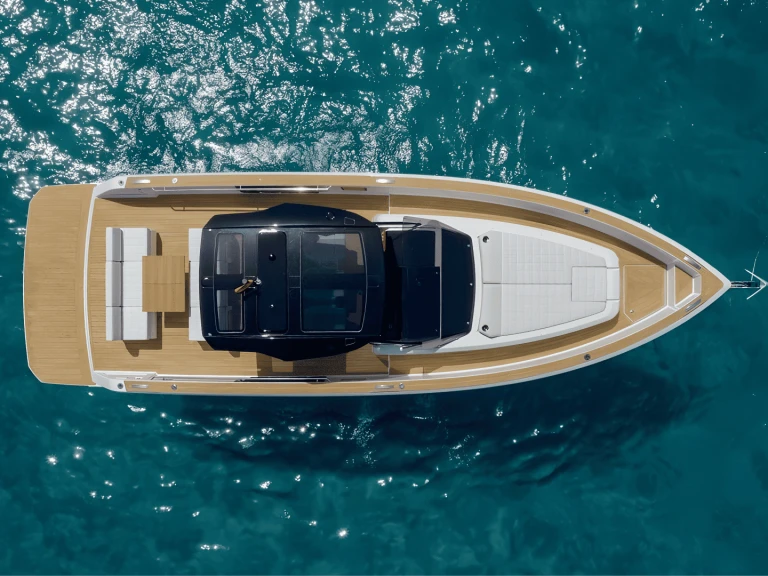 Pardo Yachts Pardo 38 in Glyfada on SamBoat