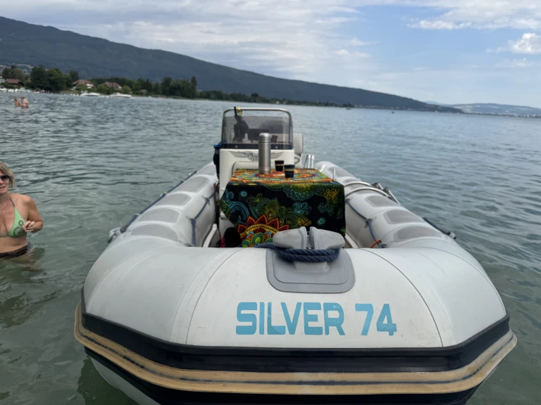 Bareboat Rental RIB Valiant with a boat licence