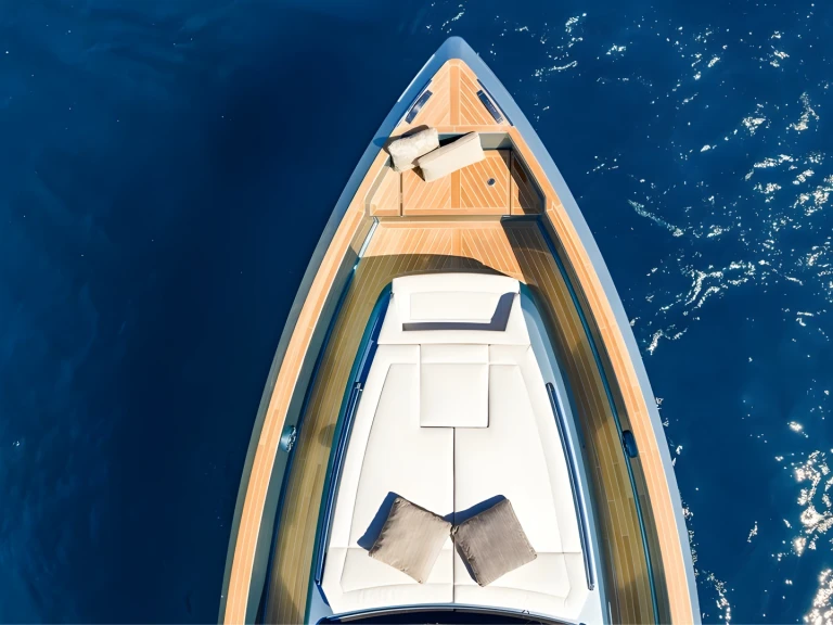 Yacht charter Porto Cheli cheap Pardo 43
