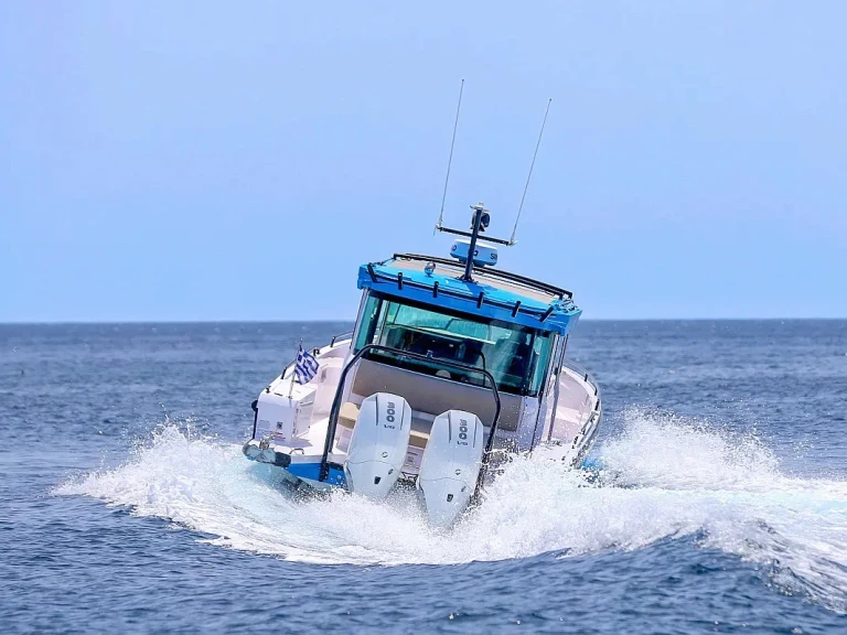 Motorboat for rent Sifnos at the best price