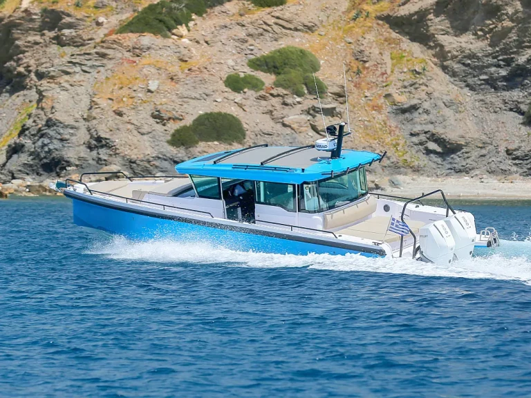 Motorboat for rent Sifnos at the best price