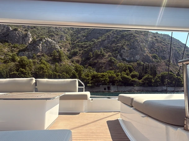 Fountaine Pajot Aura 51 in Cannes on SamBoat