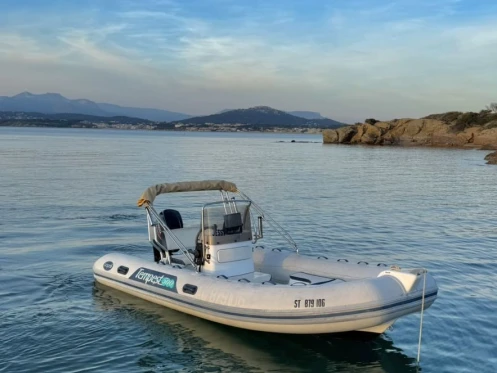 RIB for rent Six-Fours-les-Plages at the best price
