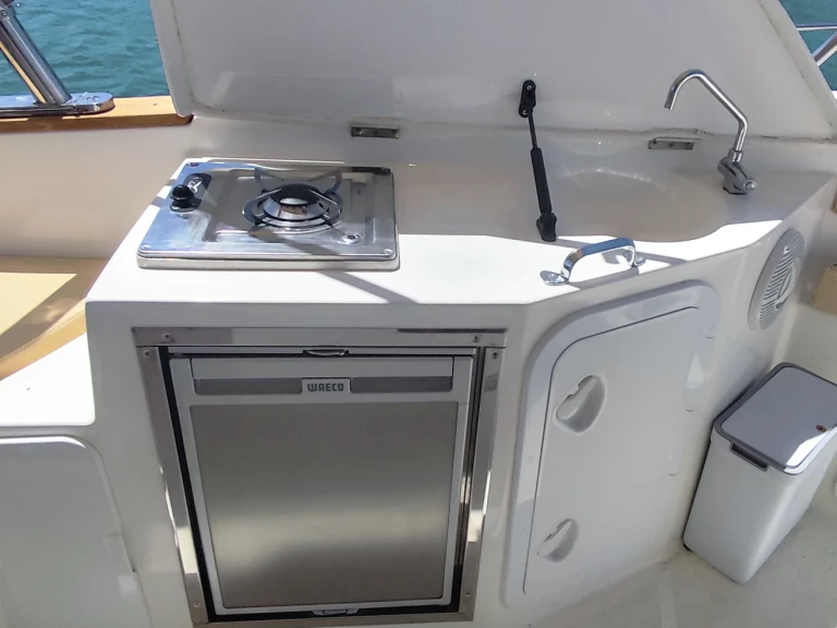 Marinello Eden 26 Open in Poreč on SamBoat