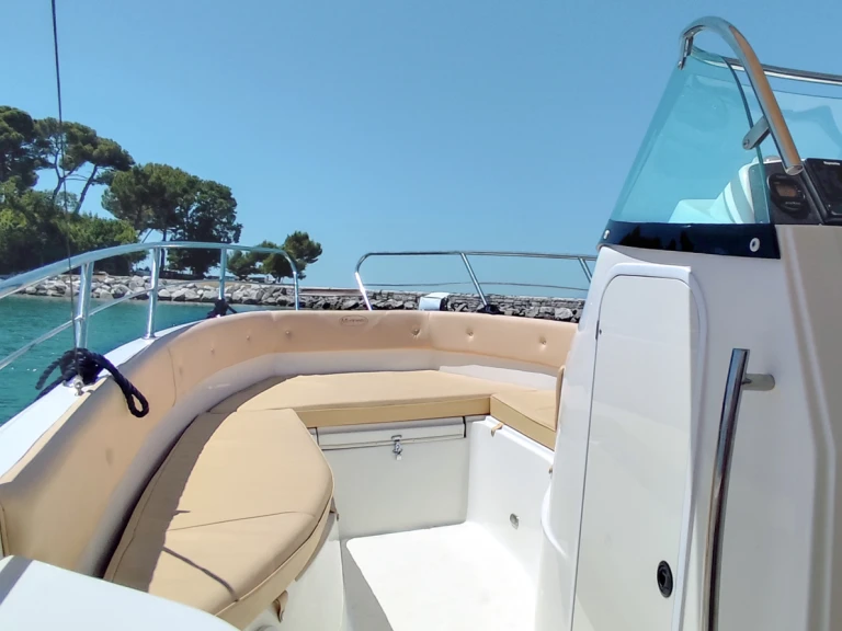 Rent a Marinello Eden 26 Open Poreč