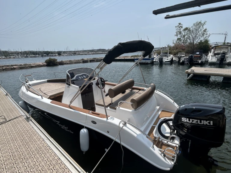 Motorboat rental with or without captain Aquabat Marseille