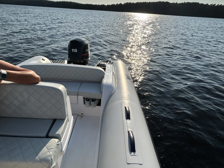 Tiger Tiger PL620 charter bareboat or captained in  Lacanau