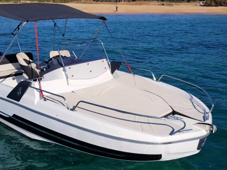 Motorboat rental in Palamós - Bénéteau Flyer 6.6 SUNdeck