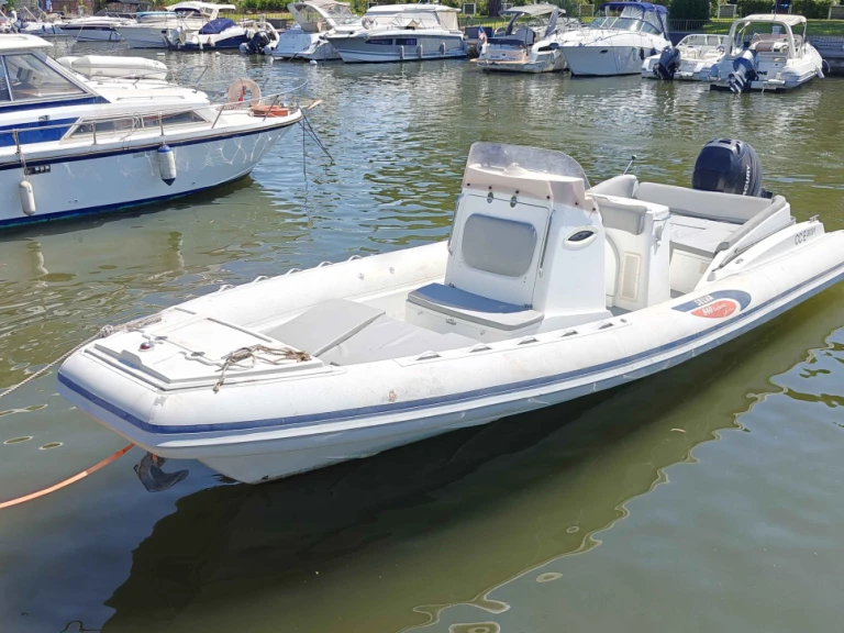 RIB for rent Port de Cannes Marina at the best price