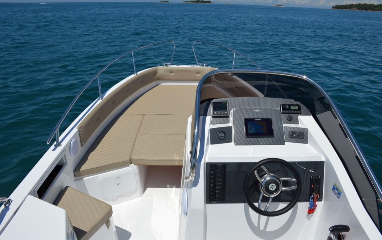 Motorboat rental in Kotor - Marinello Eden 22