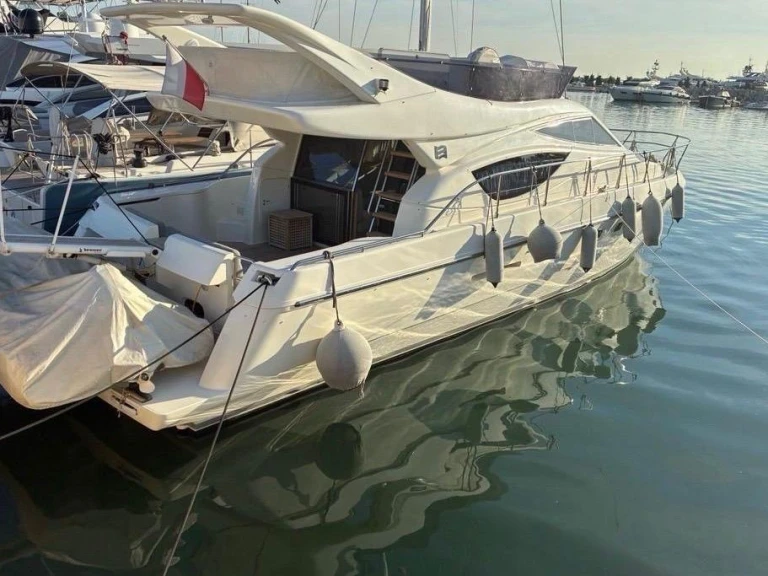 Motorboat rental in Polignano a Mare - Ferretti Ferretti 460