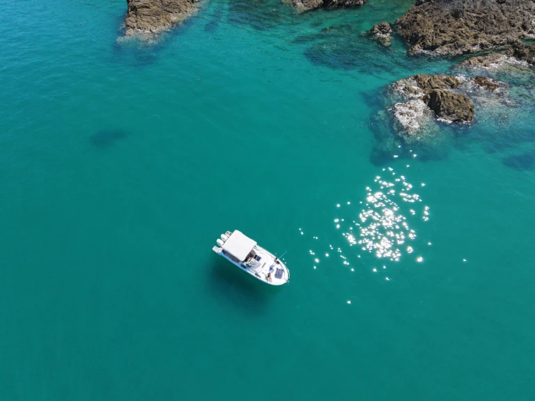 Bareboat Rental Motorboat Jeanneau with a boat licence