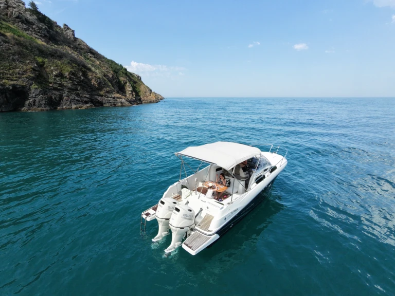 Motorboat for rent Saint-Quay-Portrieux at the best price