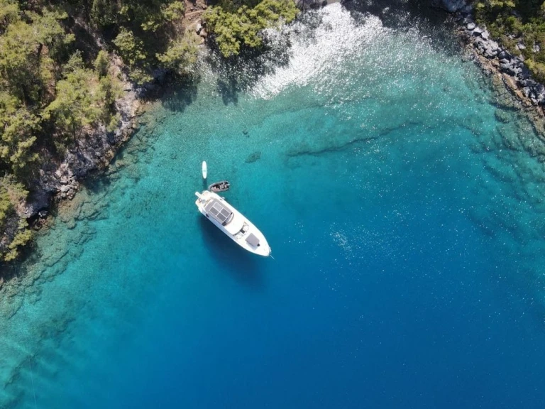 Motorboat rental with or without captain Custom Made Göcek