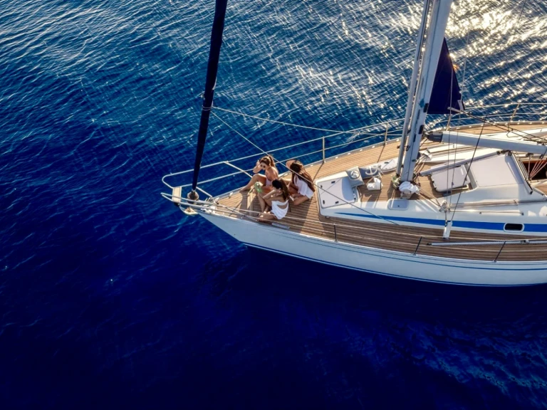 Bareboat Rental Sailboat Bavaria with a boat licence
