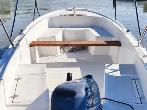 Rent a Adria 500 Open Supetarska Draga