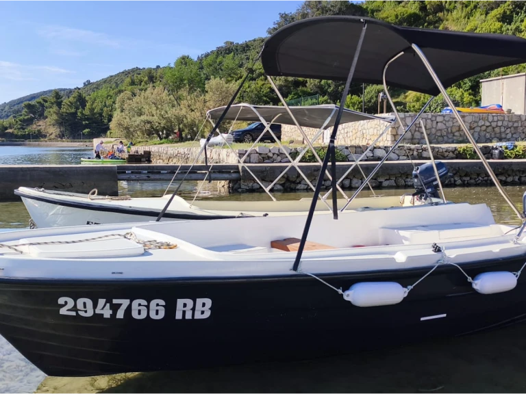 Motorboat rental in Supetarska Draga - Adria 500 Open