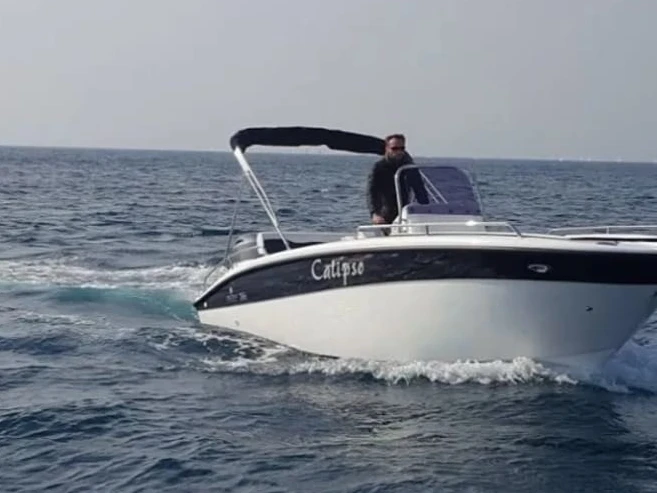 Yacht charter Supetarska Draga cheap Calipso 20