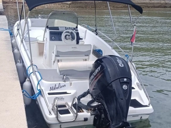 Boat rental Orizzonti Calipso 20 in Supetarska Draga on Samboat
