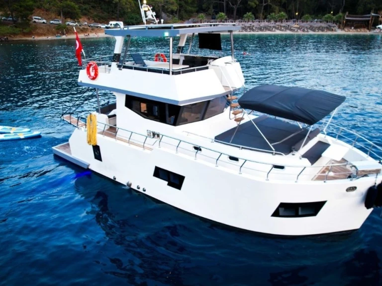 Motorboat rental in Göcek - Custom Made Custom made