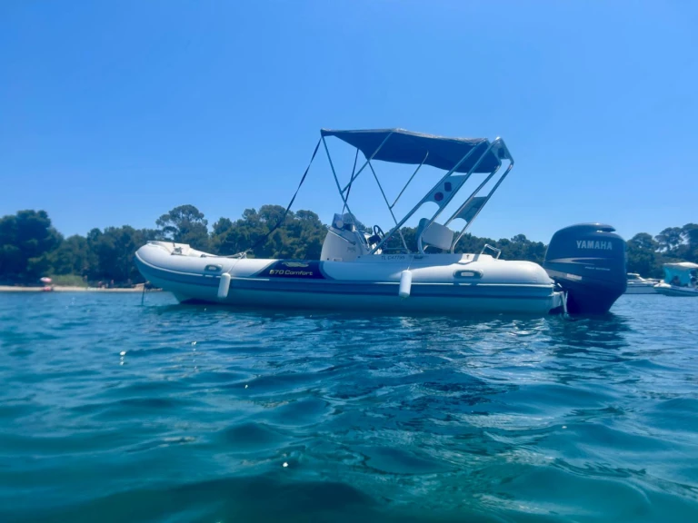 Bareboat Rental RIB Motonautica-Vesuviana with a boat licence