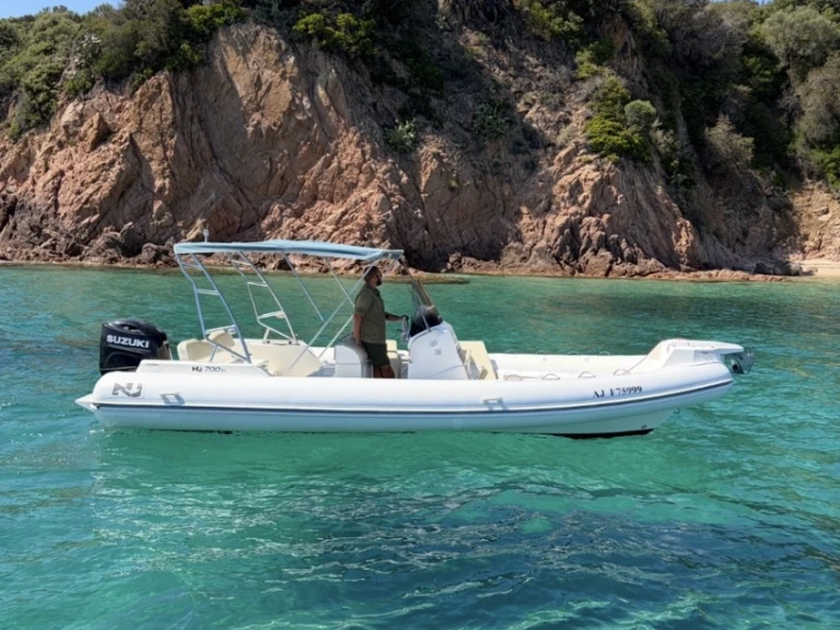 Bareboat Rental RIB Nuova Jolly with a boat licence