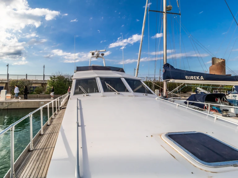 Motorboat rental with or without captain Camuffo Marina di Pisa