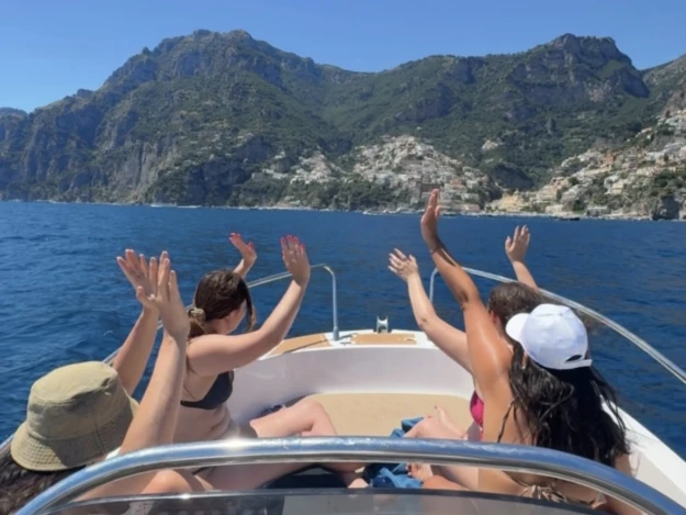 Bareboat Rental Motorboat Idea Marine with a boat licence