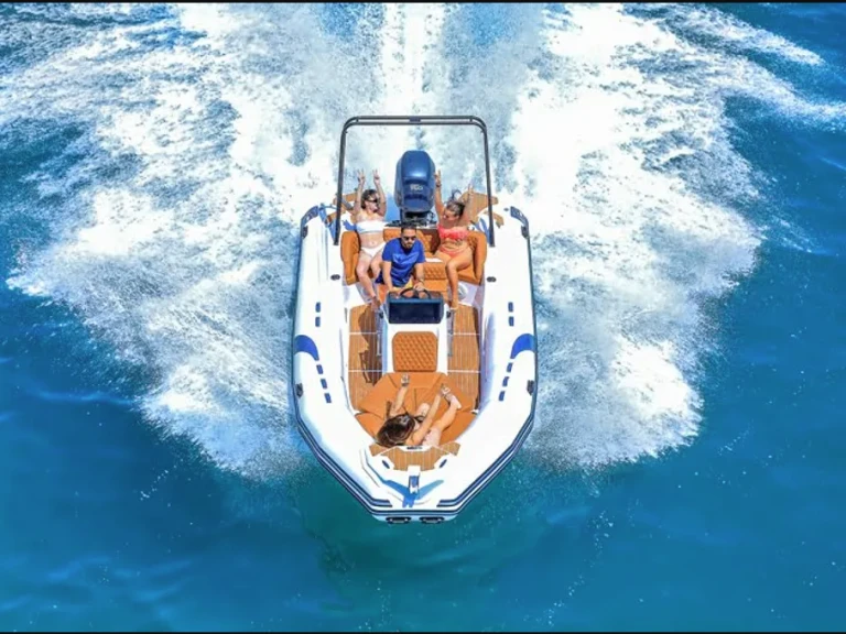 Viga Boats Viga Luxury 650 in Pula on SamBoat