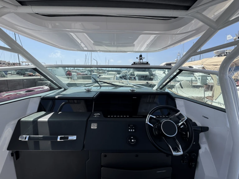 Motorboat rental in Port Cogolin - Axopar Axopar 37 Sun-Top