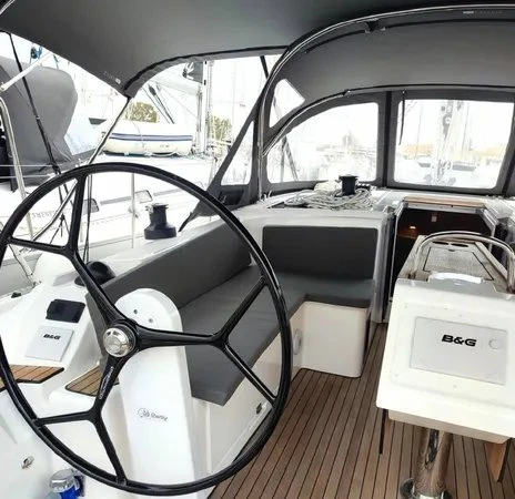 Bareboat Rental Sailboat Bavaria with a boat licence