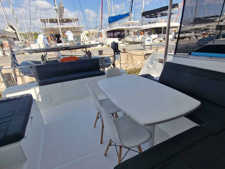 Bareboat Rental Catamaran Lagoon with a boat licence
