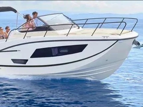 Quicksilver Activ 875 Sundeck in Ibiza Town on SamBoat