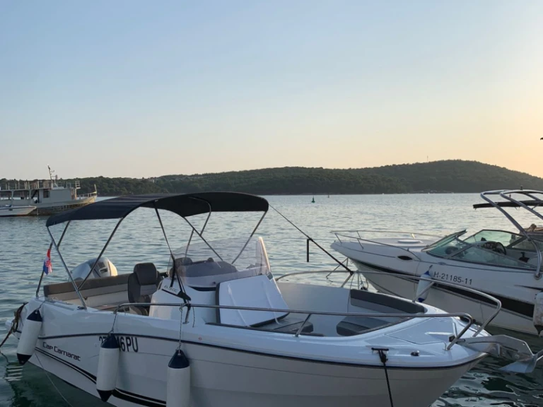 Jeanneau Cap Camarat 6.5 CC in Pula on SamBoat