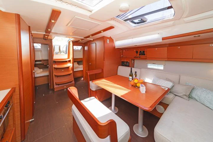 Yacht charter Ávdira cheap Dufour 430