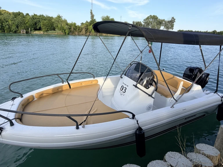 Motorboat for rent Bevazzana at the best price